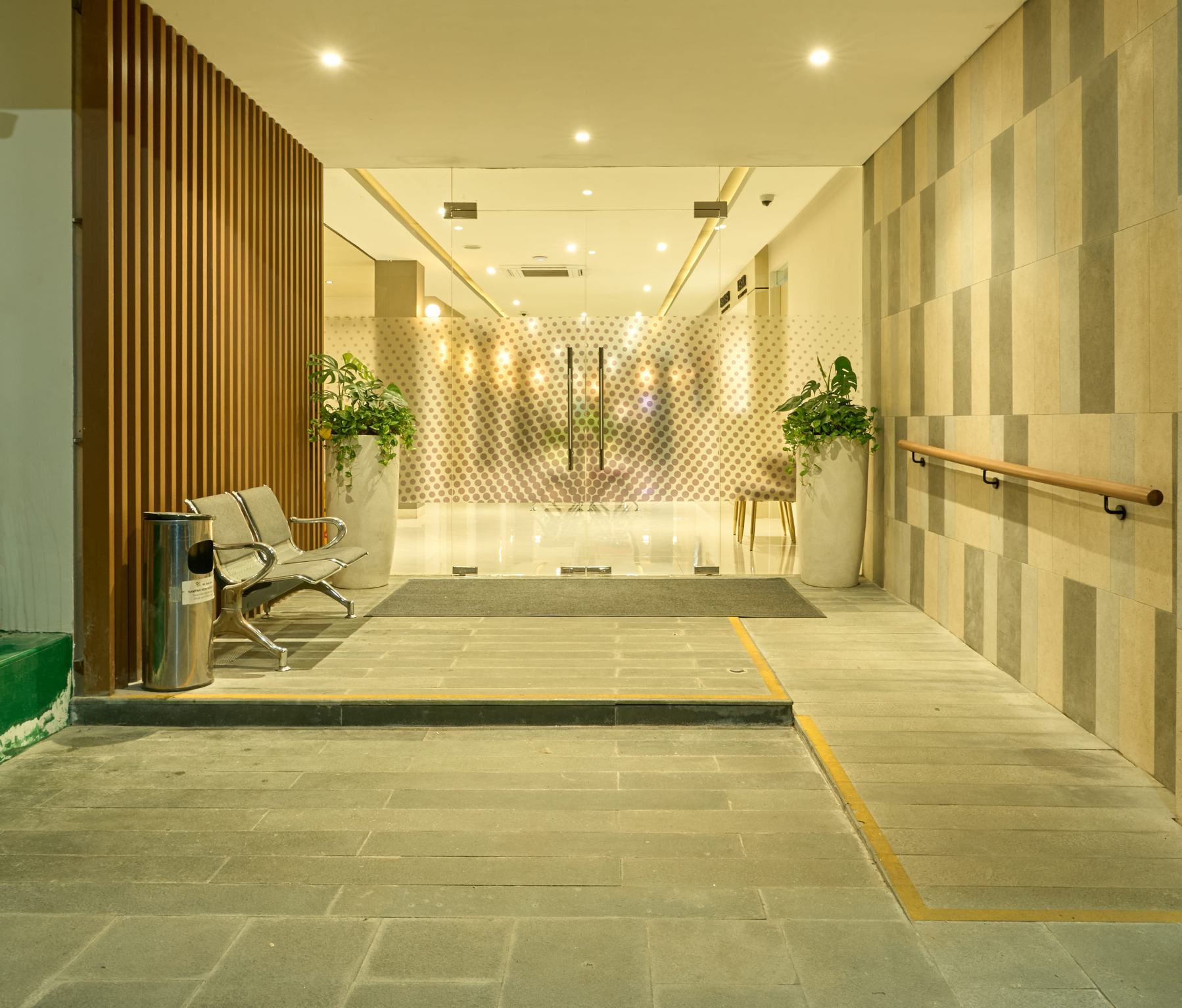 vission-img-background